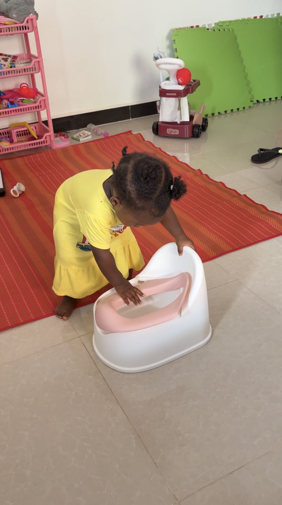 She Said Mommy Change Diaper at 16 Months. That’s When I Knew She Was Ready.